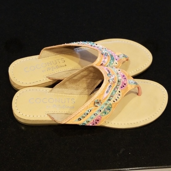 💕COCONUTS by MATISSE💕 Beaded Thong Sandals 9 - Picture 4 of 8